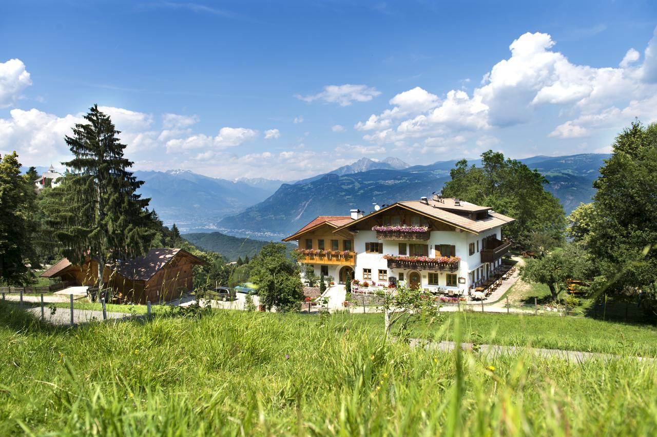 Gasthof Jager Hotel Naturns Exterior photo